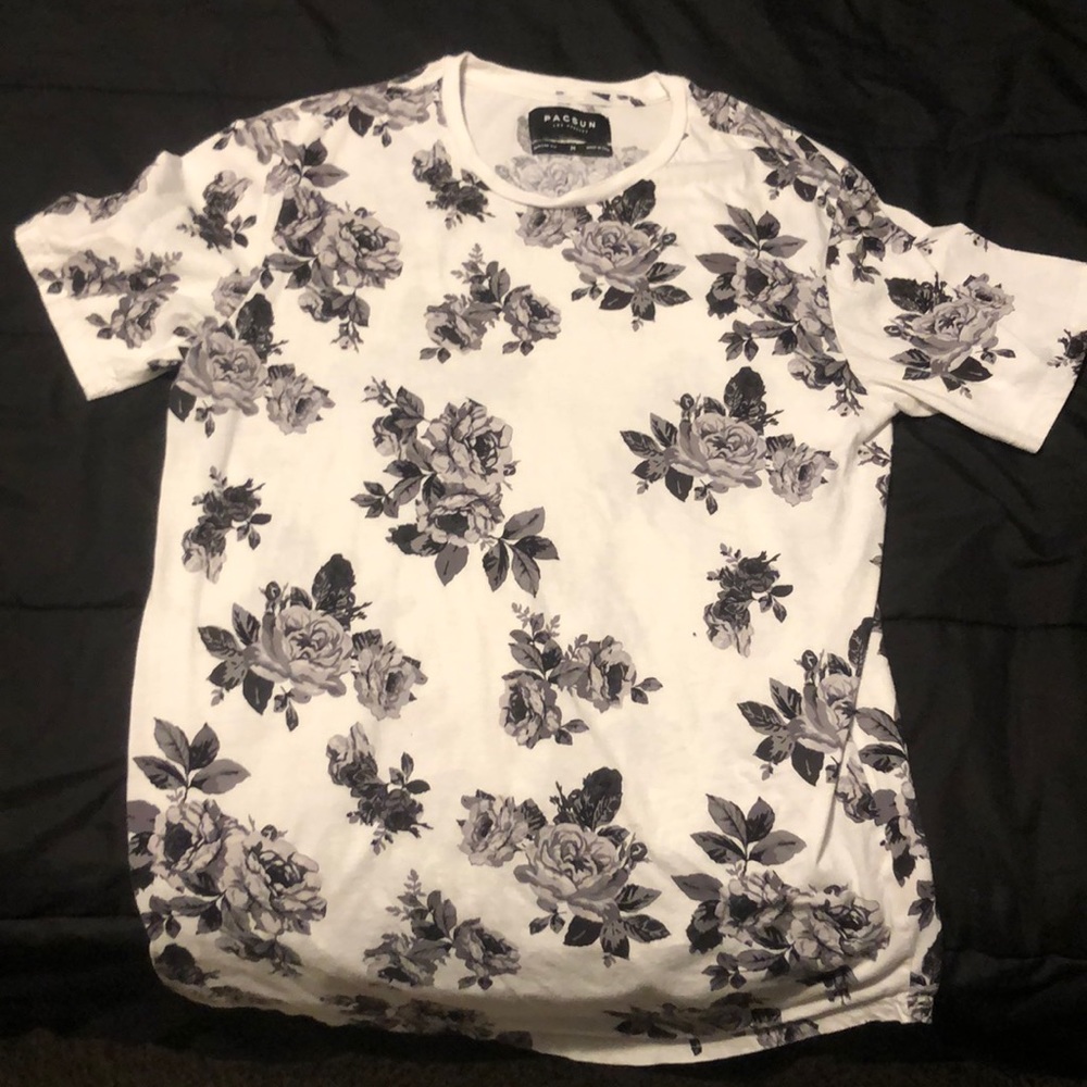 Pacsun medium black rose shirt